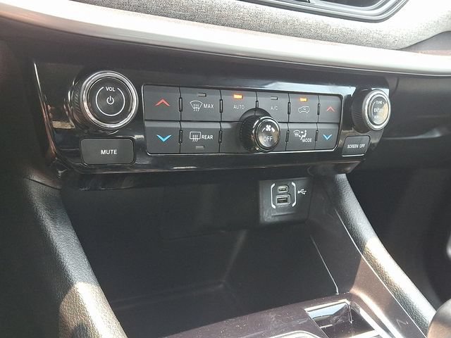 Used 2022 Jeep Compass Latitude w/ Convenience Group AWD/4WD image 14