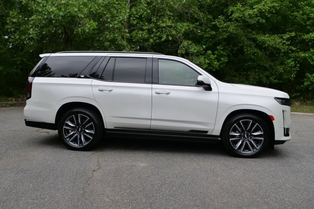Used 2022 Cadillac Escalade Sport w/ Touring Package AWD/4WD image 41