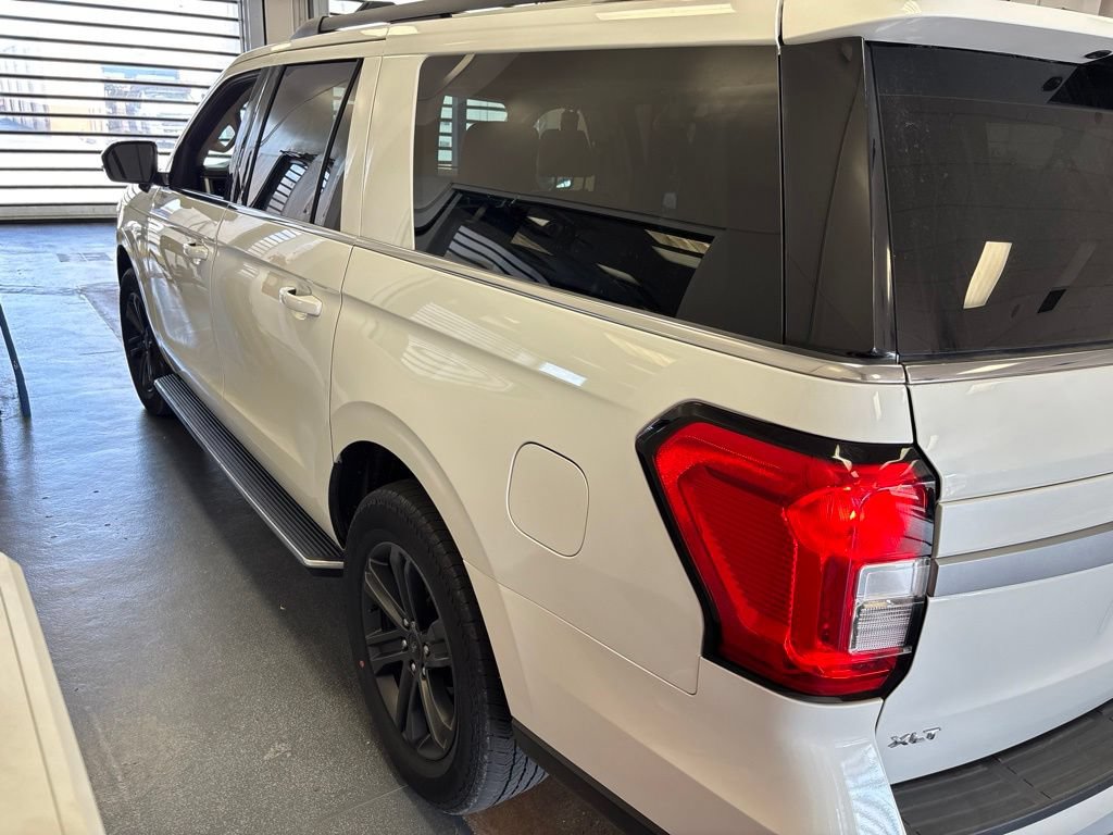 Used 2022 Ford Expedition Max XLT AWD/4WD image 8
