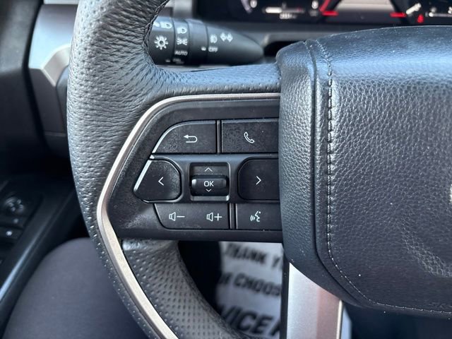 Used 2025 Toyota Tacoma TRD Sport image 12