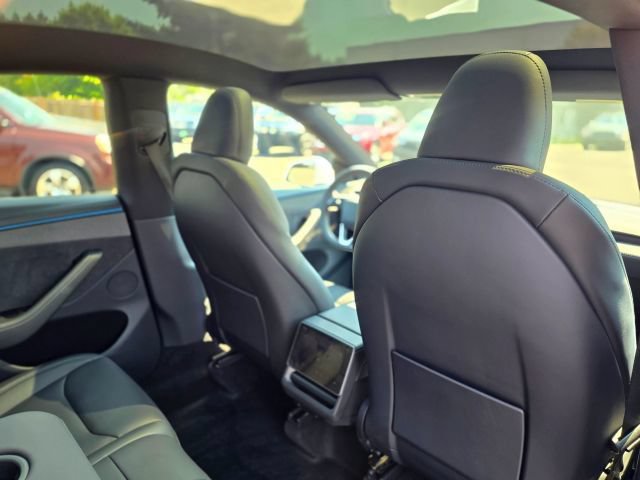 Used 2026 Tesla Model Y AWD image 45