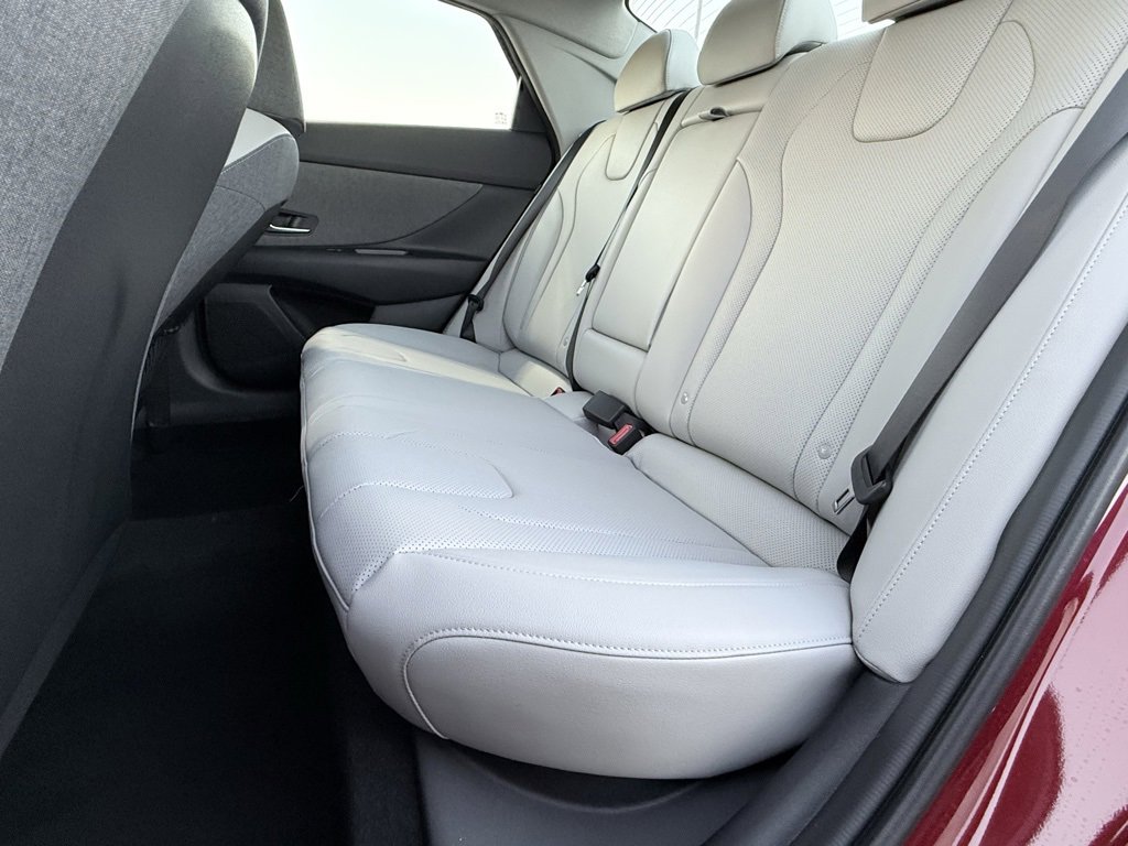 New 2025 Hyundai Elantra Limited image 26