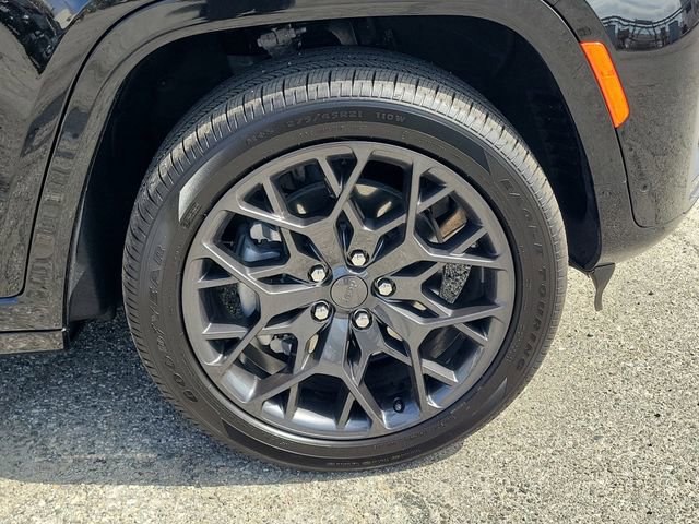 New 2026 Jeep Grand Cherokee L Summit w/ Obsidian Package AWD/4WD image 5