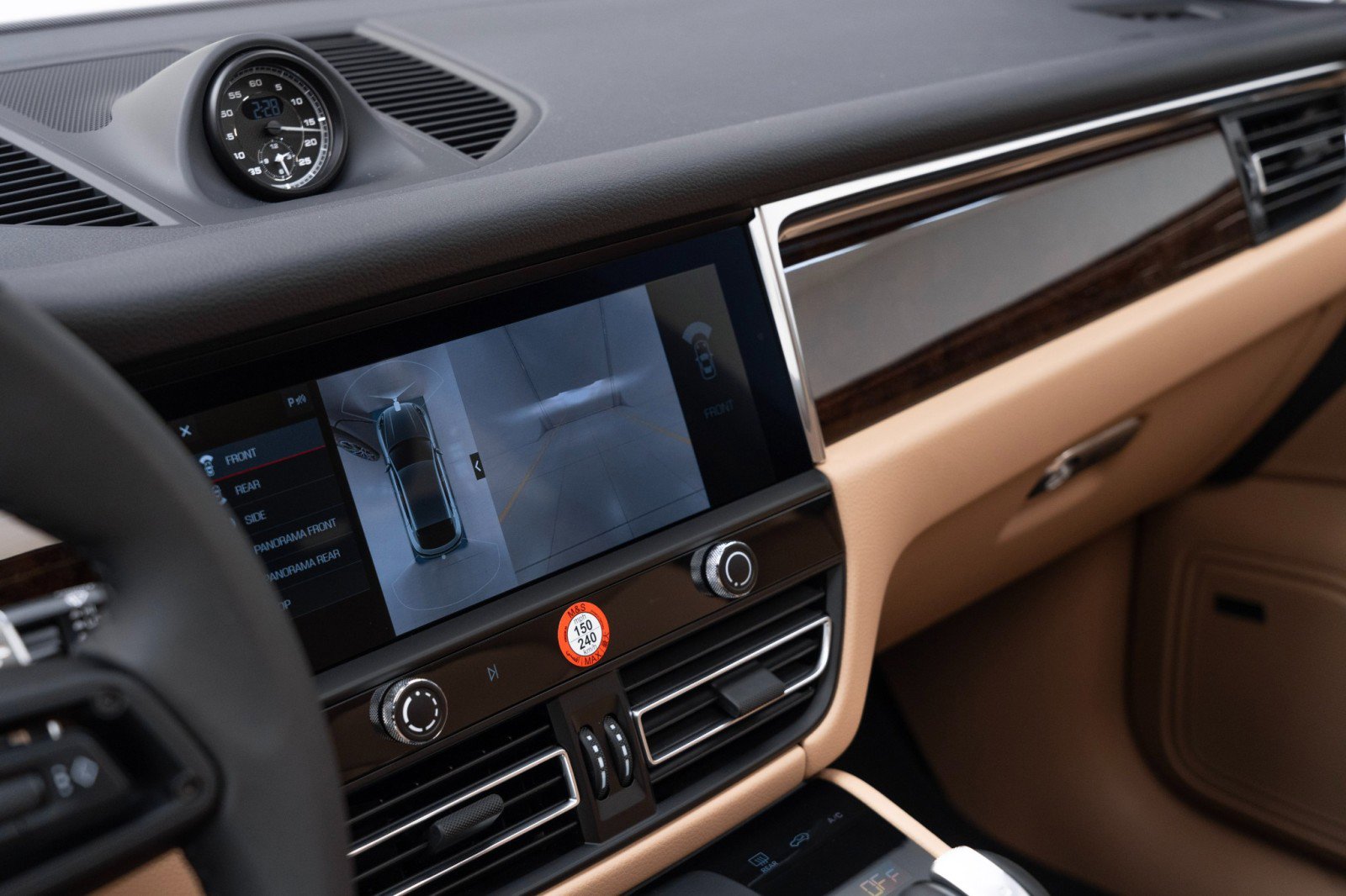 New 2025 Porsche Macan image 25