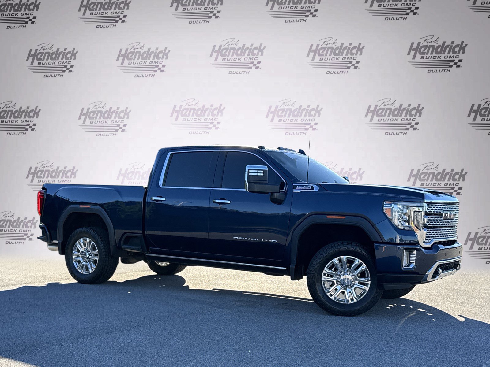 Used 2021 GMC Sierra 2500 Denali w/ Denali Ultimate Package AWD/4WD image 2