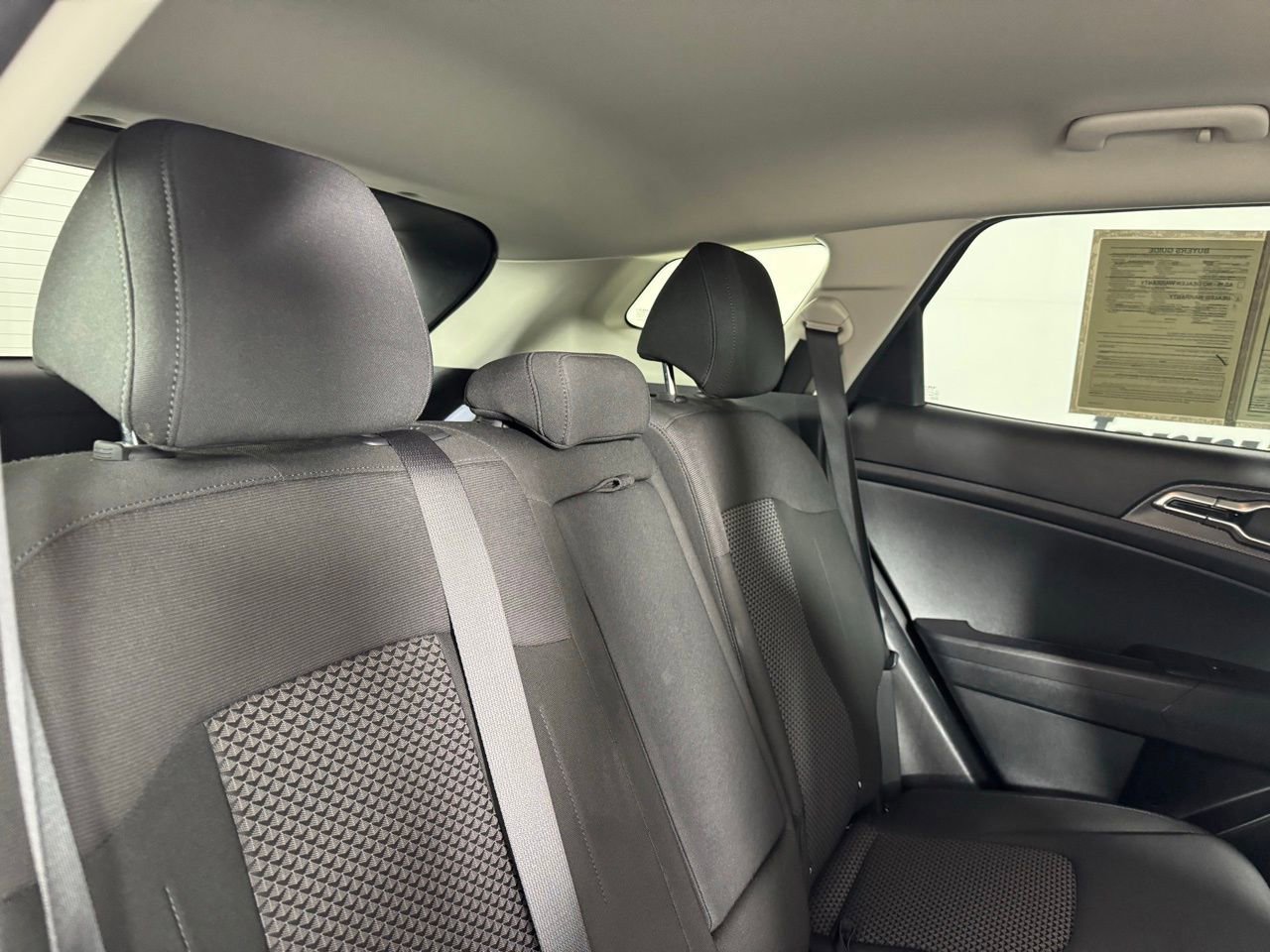 Used 2024 Kia Sportage LX image 26