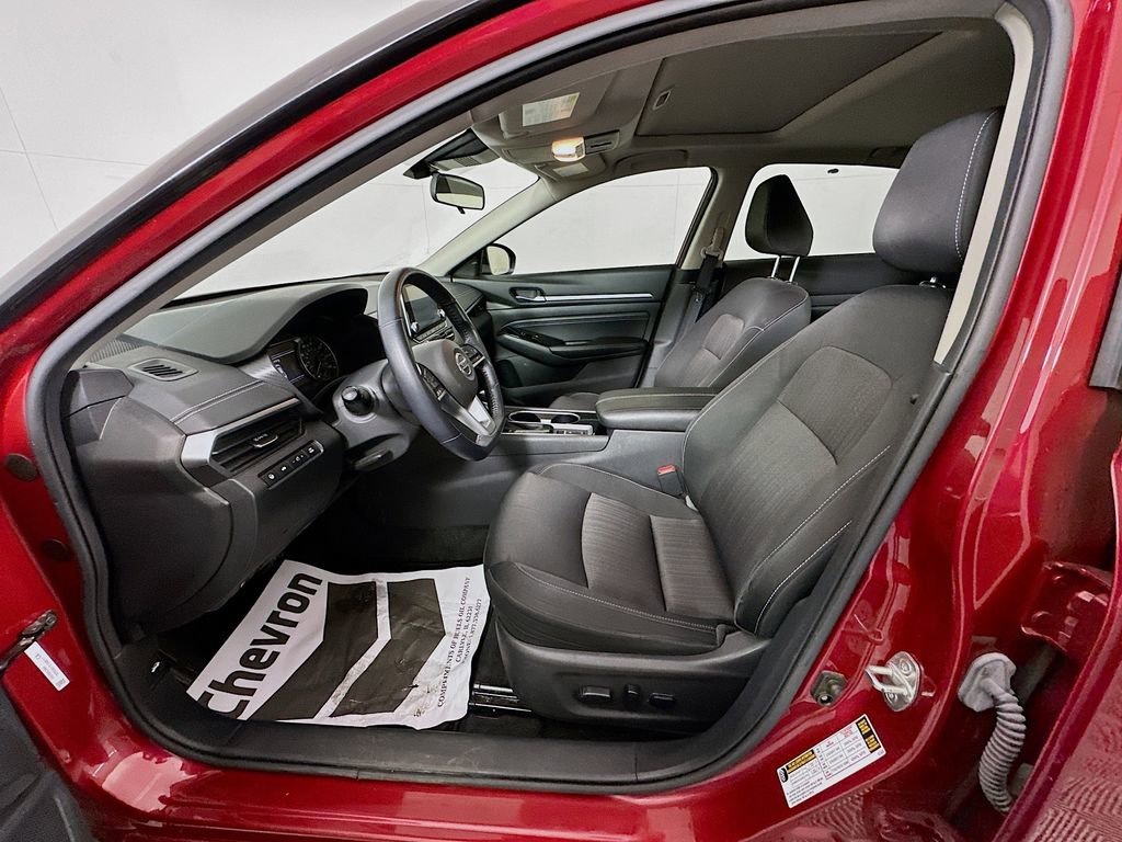 Used 2021 Nissan Altima 2.5 SV w/ SV Premium Package image 19