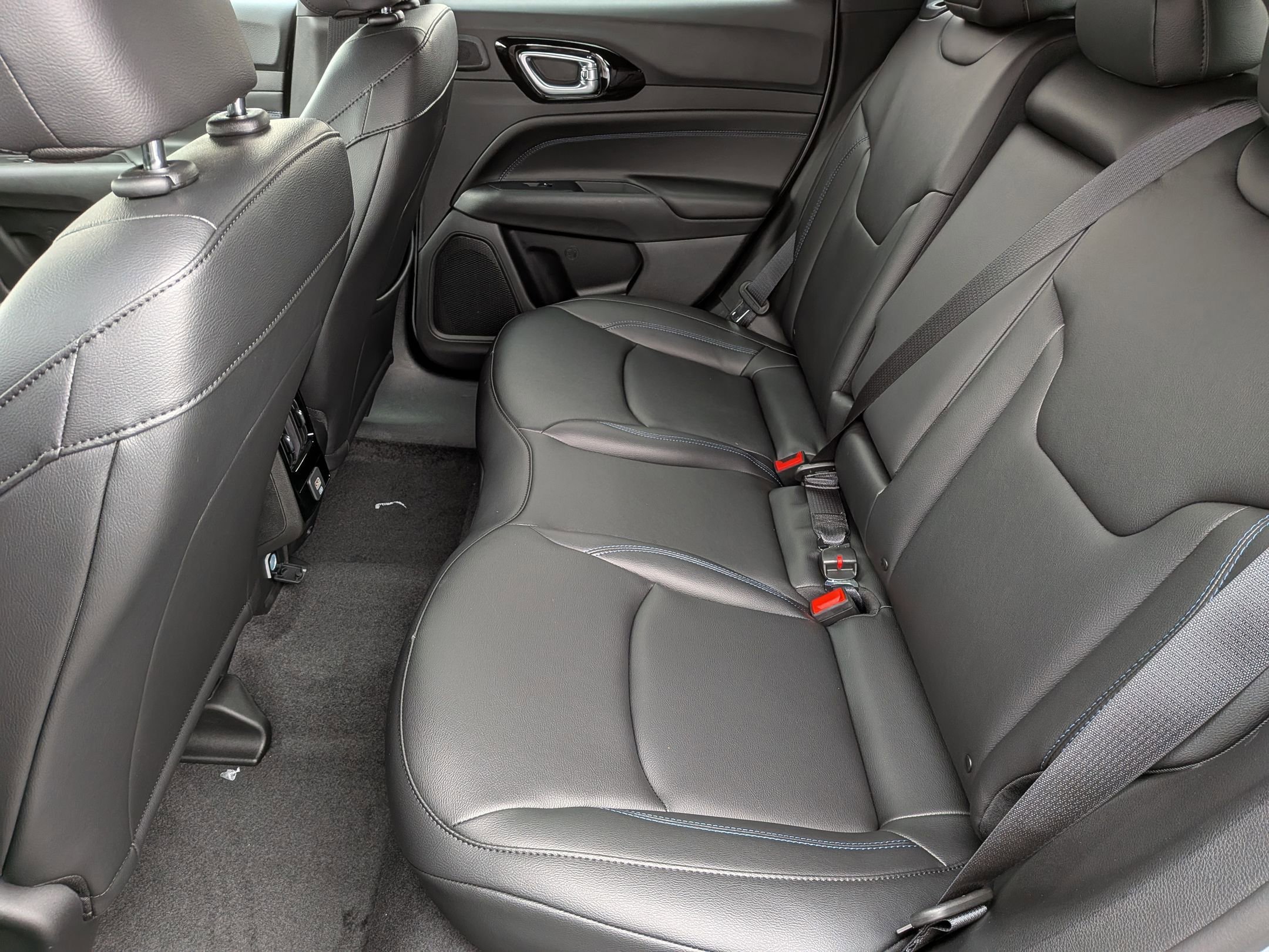 New 2026 Jeep Compass Limited w/ Sun, Sound & Navigation Group image 28