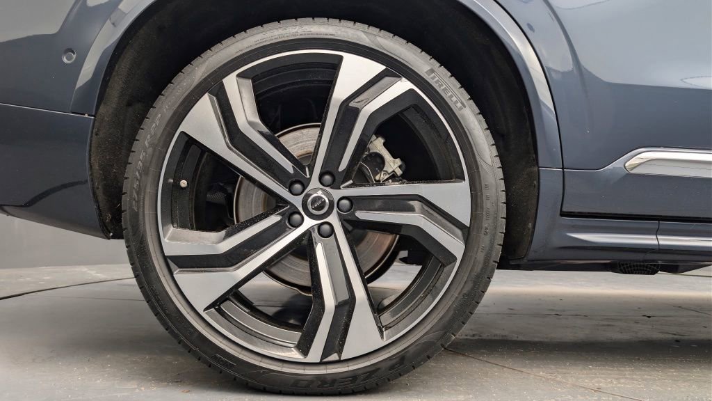 Used 2024 Volvo XC90 B6 Ultimate w/ Lounge Package image 26