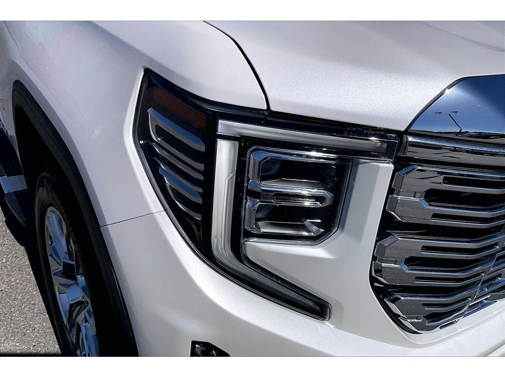 Used 2023 GMC Sierra 1500 Denali AWD/4WD image 29