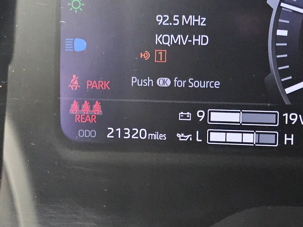 Used 2024 Toyota Tundra Platinum AWD/4WD image 27