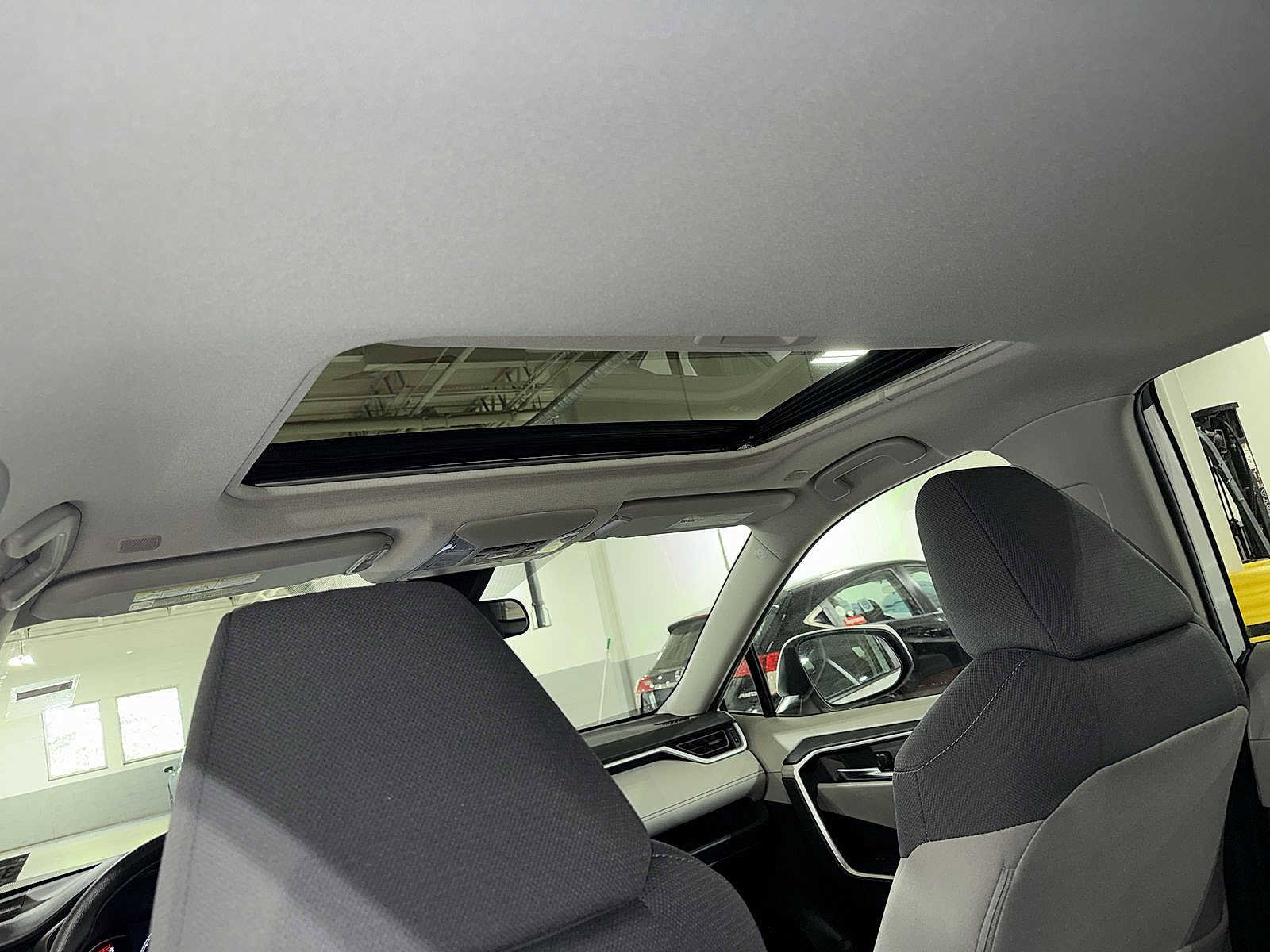 Certified 2023 Toyota RAV4 XLE w/ Convenience Package AWD/4WD image 24