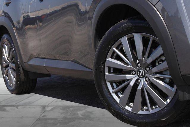 Used 2025 Nissan Pathfinder SL w/ SL Premium Package image 3