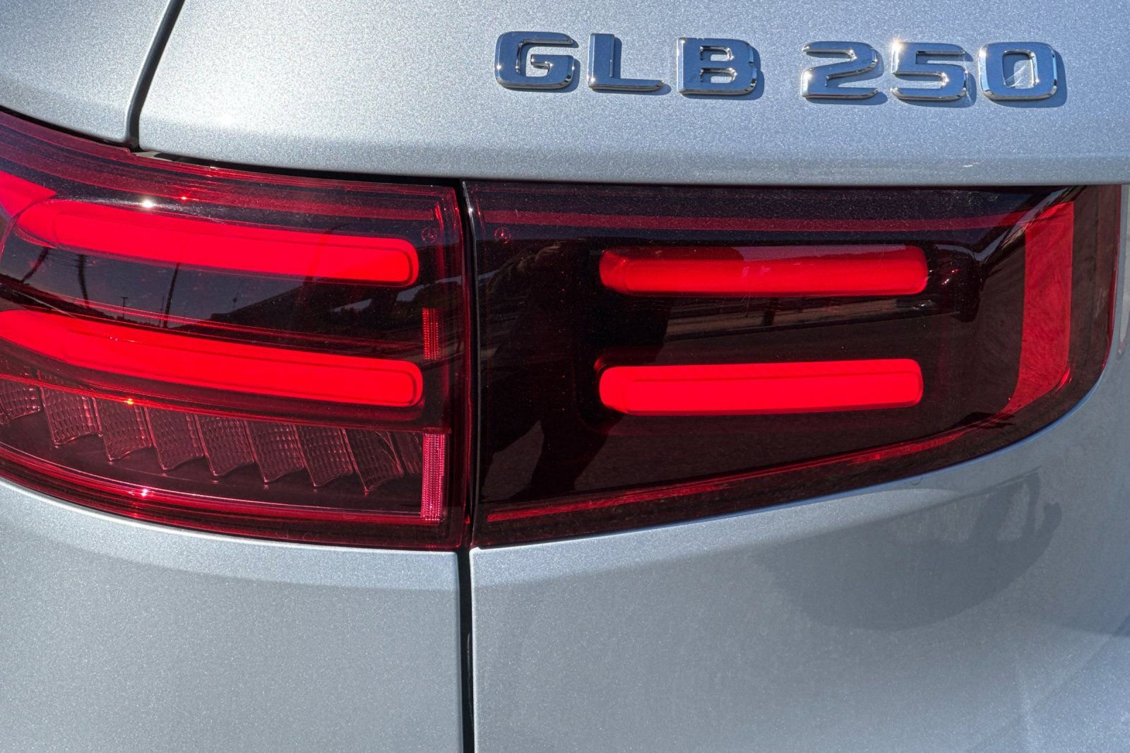 New 2026 Mercedes-Benz GLB 250 image 14