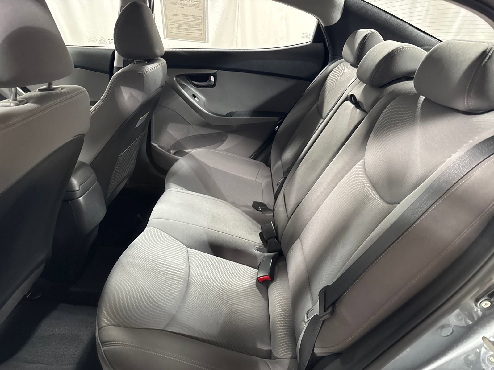 Used 2016 Hyundai Elantra SE image 5