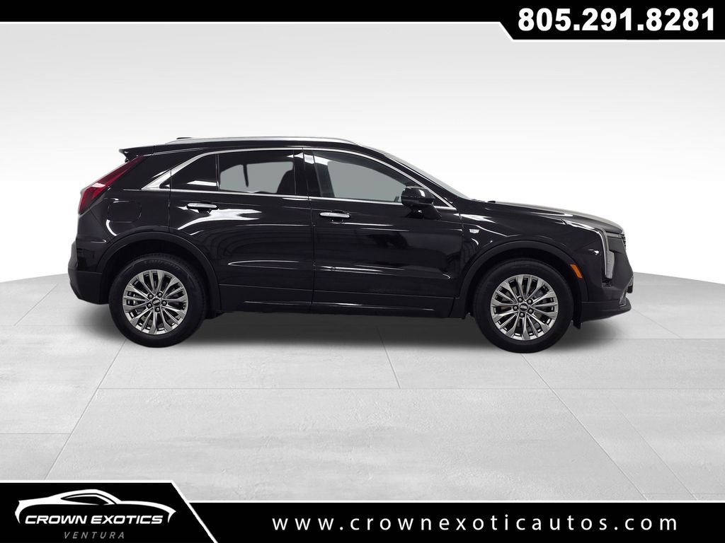 Used 2025 Cadillac XT4 Premium Luxury w/ Cold Weather Package FWD image 8