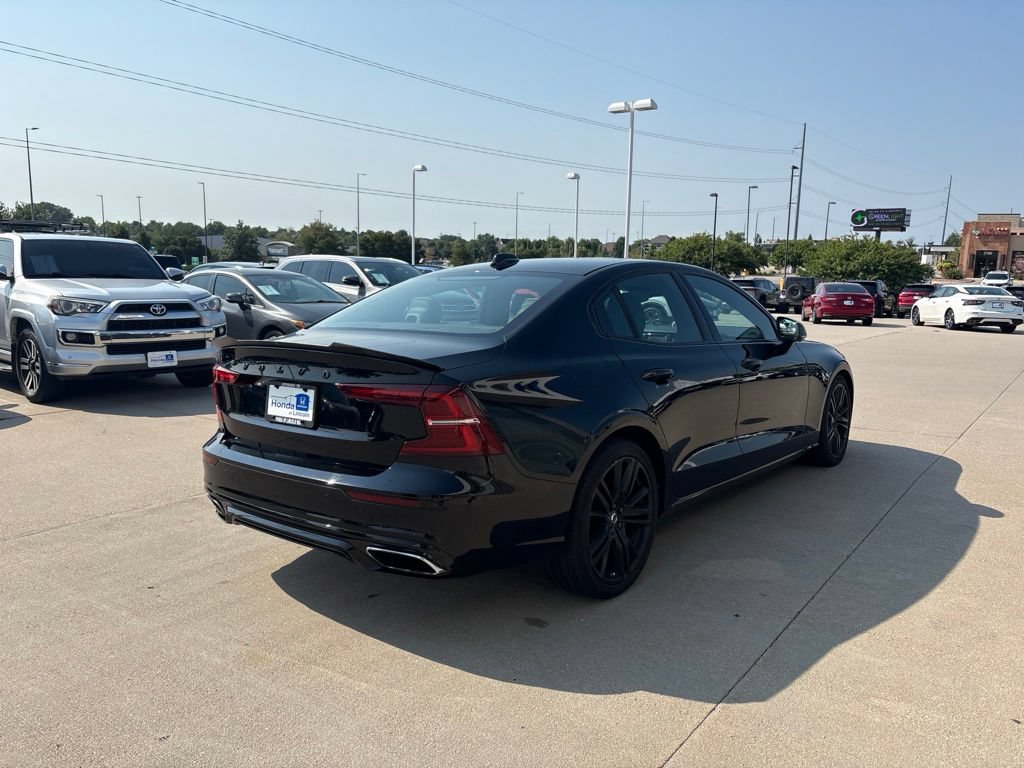 Used 2019 Volvo S60 T6 R-Design AWD/4WD image 5