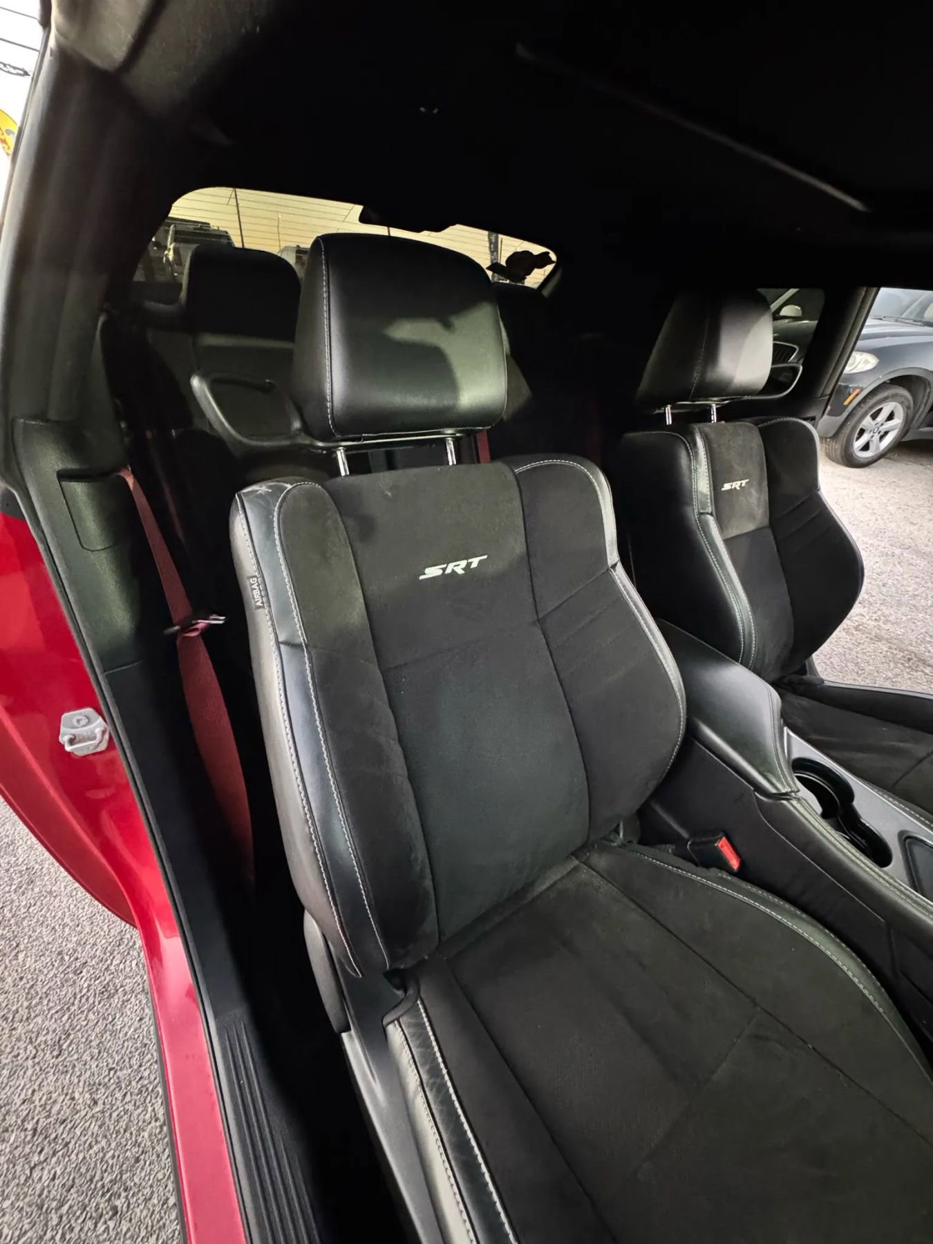 Used 2015 Dodge Challenger SRT w/ Technology Group image 32