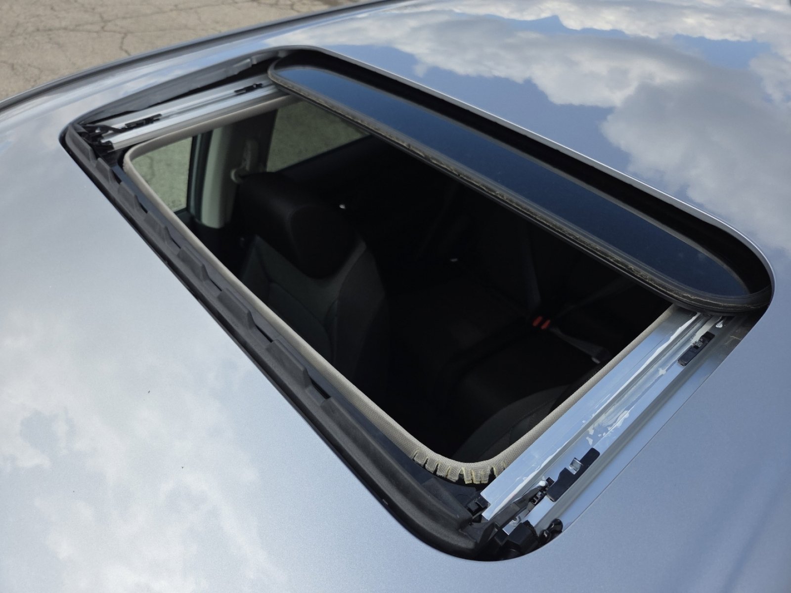 New 2026 Honda CR-V EX image 3