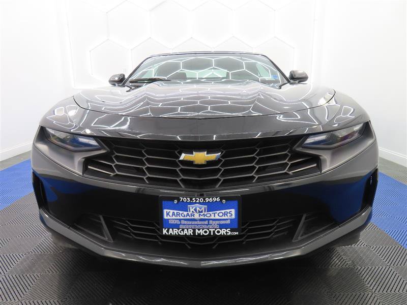 Used 2023 Chevrolet Camaro LT RWD image 3