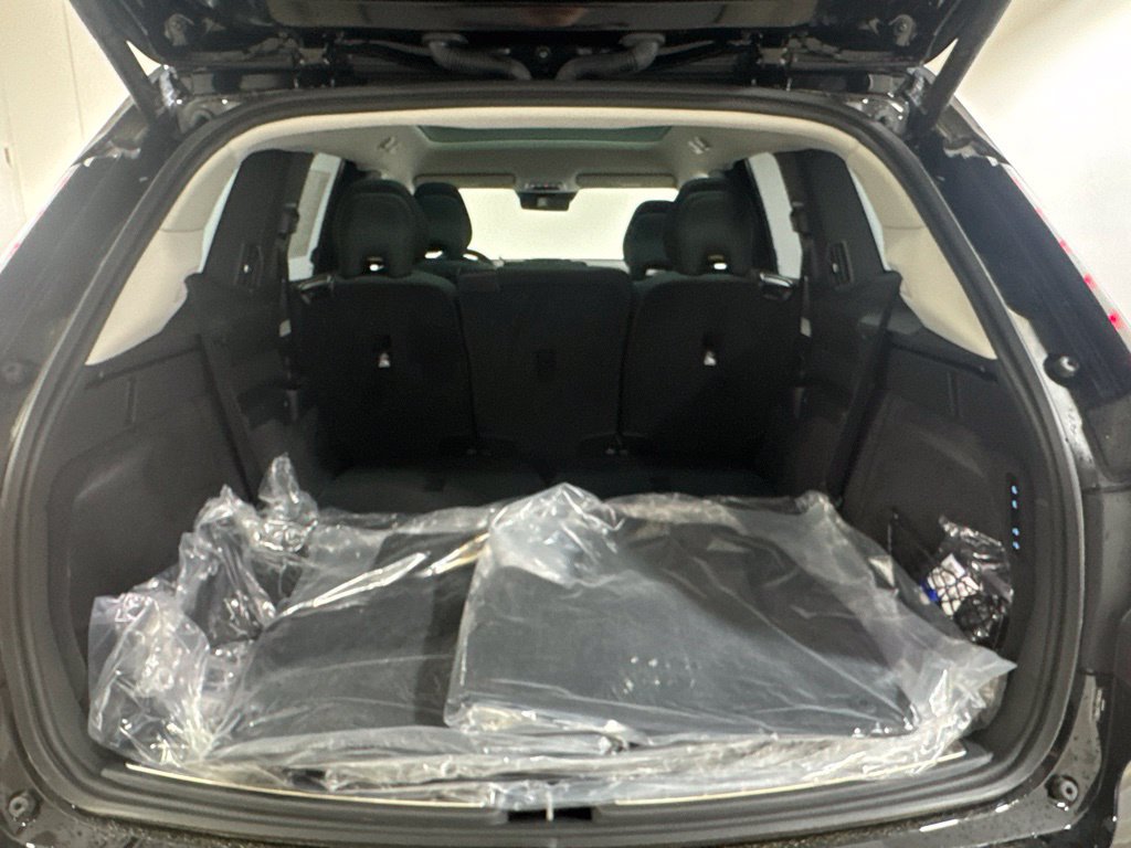 New 2026 Volvo EX90 Ultra AWD/4WD image 31
