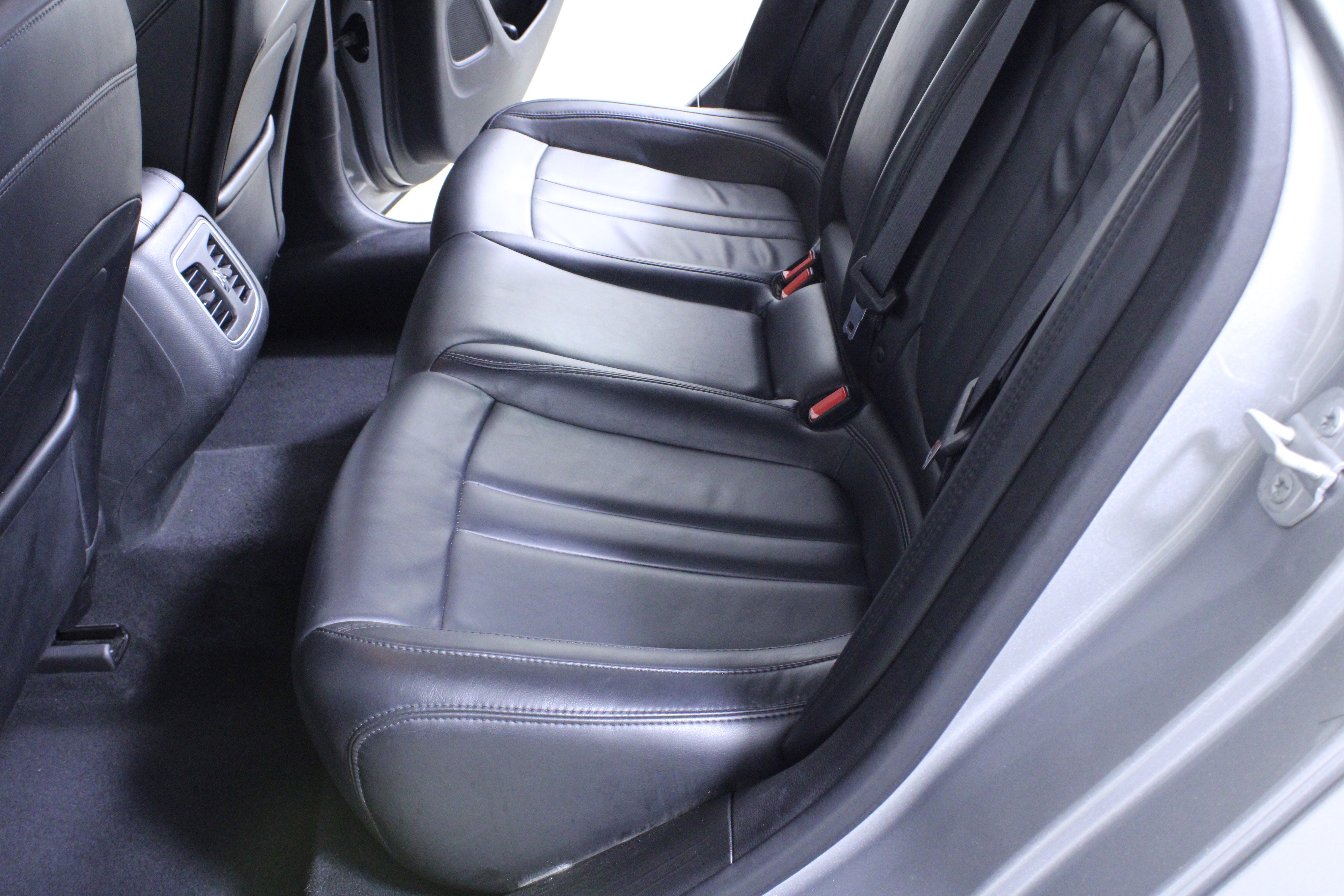 Used 2015 Chrysler 200 C w/ Navigation & Sound Group I image 11