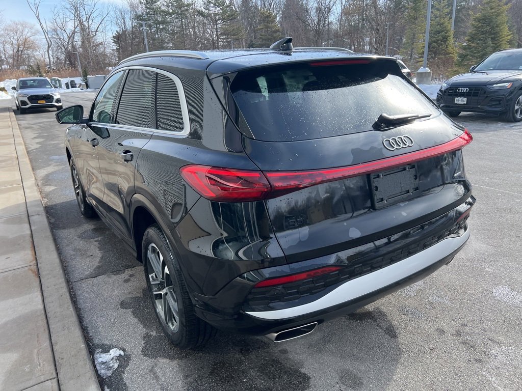 Certified 2025 Audi Q5 Premium image 31