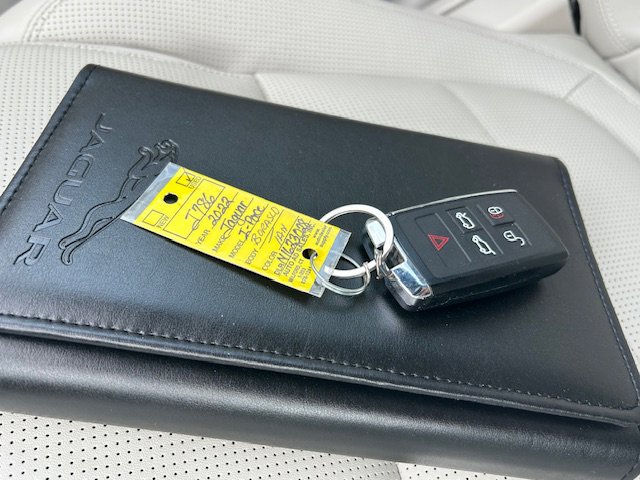 Certified 2022 Jaguar I-PACE HSE image 33