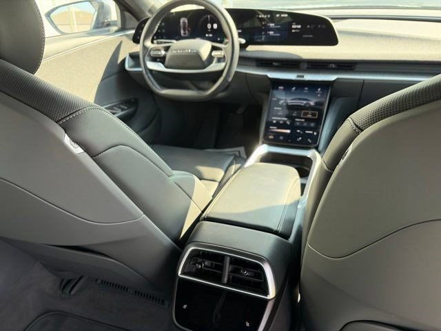 Used 2024 Lucid Air Touring AWD/4WD image 34