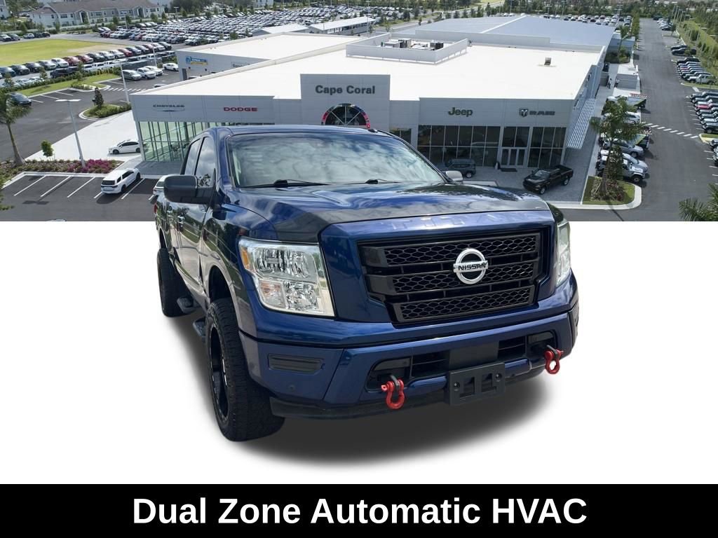 Used 2021 Nissan Titan SV w/ SV Convenience Package RWD image 6