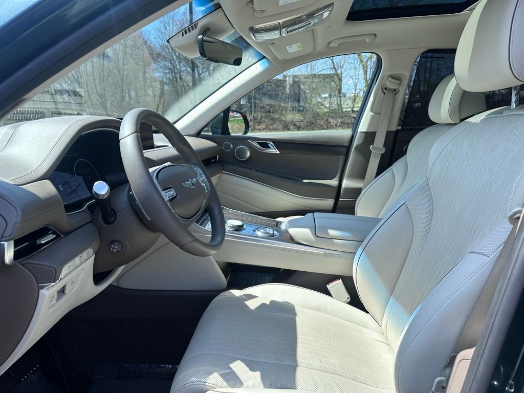 Used 2024 Genesis GV80 2.5T w/ Prestige Package AWD/4WD image 13