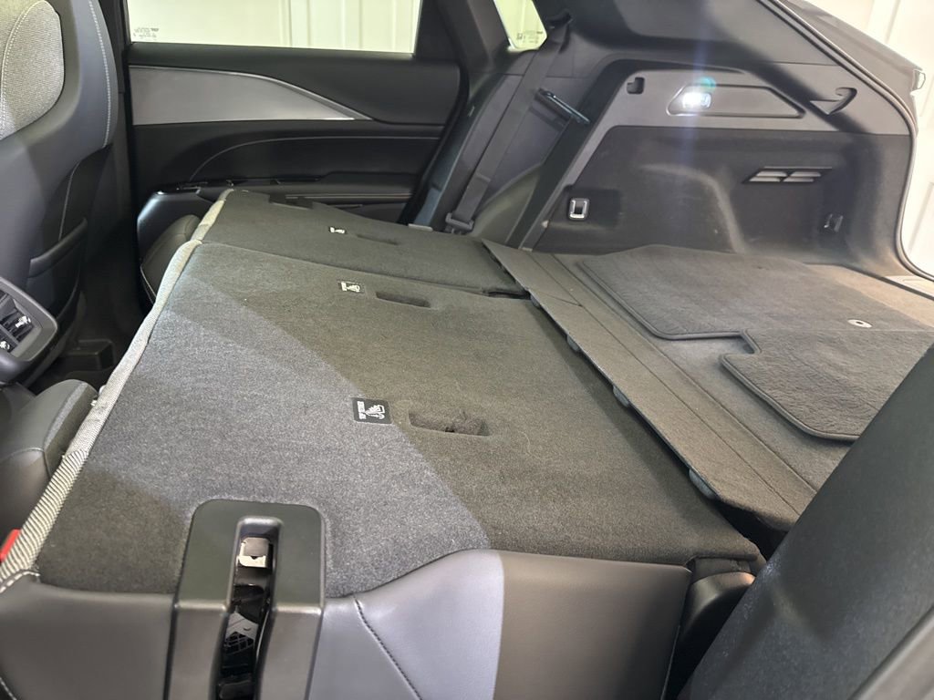 Certified 2024 Cadillac Lyriq Tech AWD/4WD image 15