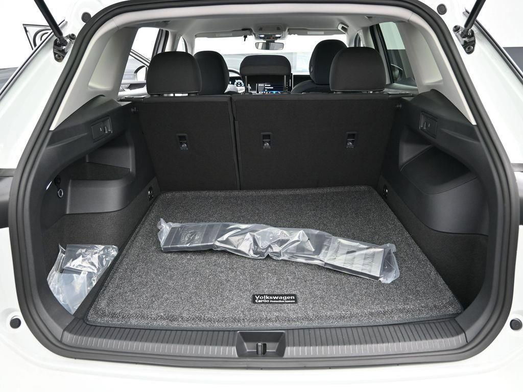 New 2025 Volkswagen Tiguan S image 12