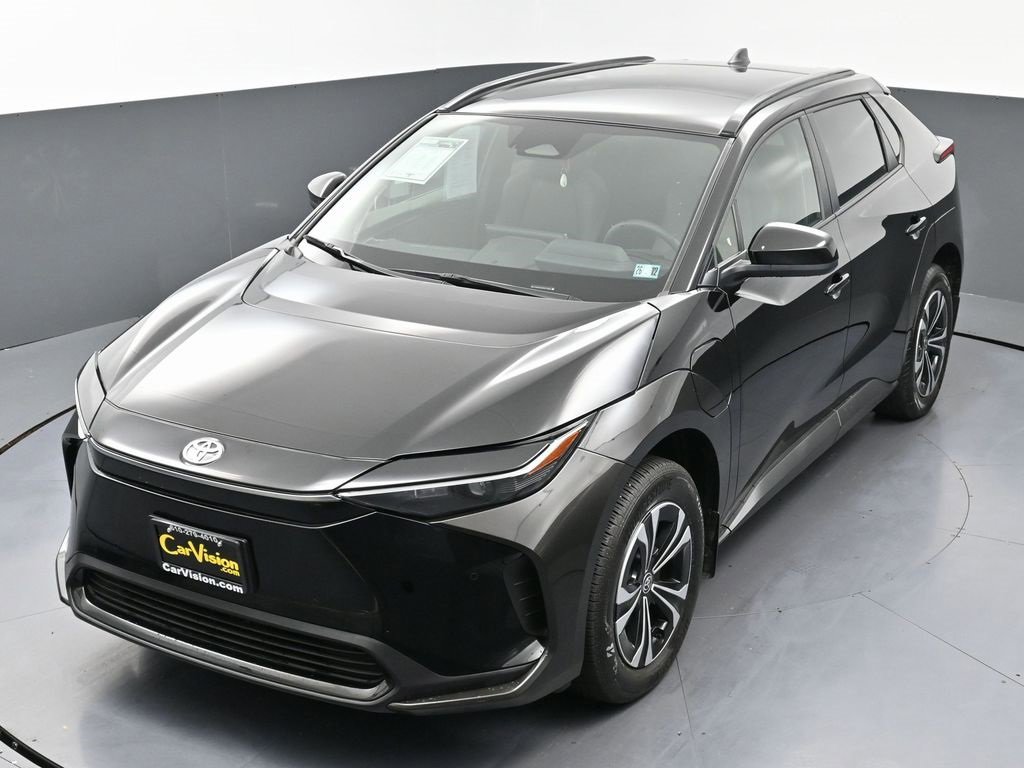 Used 2024 Toyota bZ4X XLE w/ Weather Package image 42