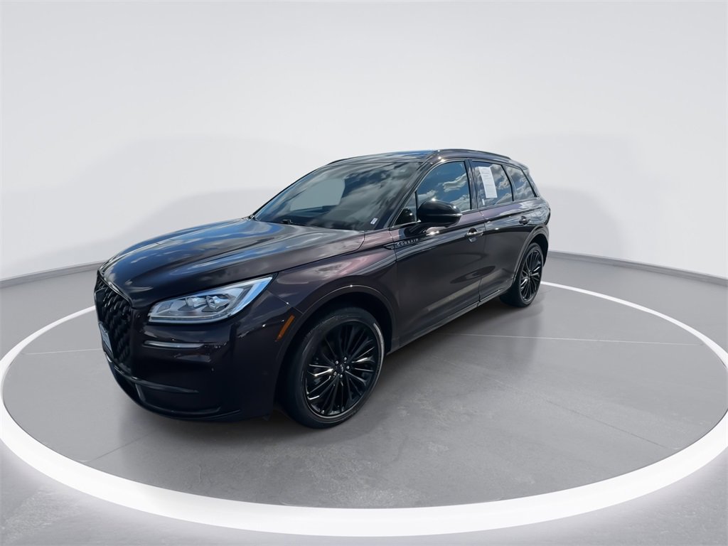 Used 2023 Lincoln Corsair Reserve w/ Equipment Group 202A image 4