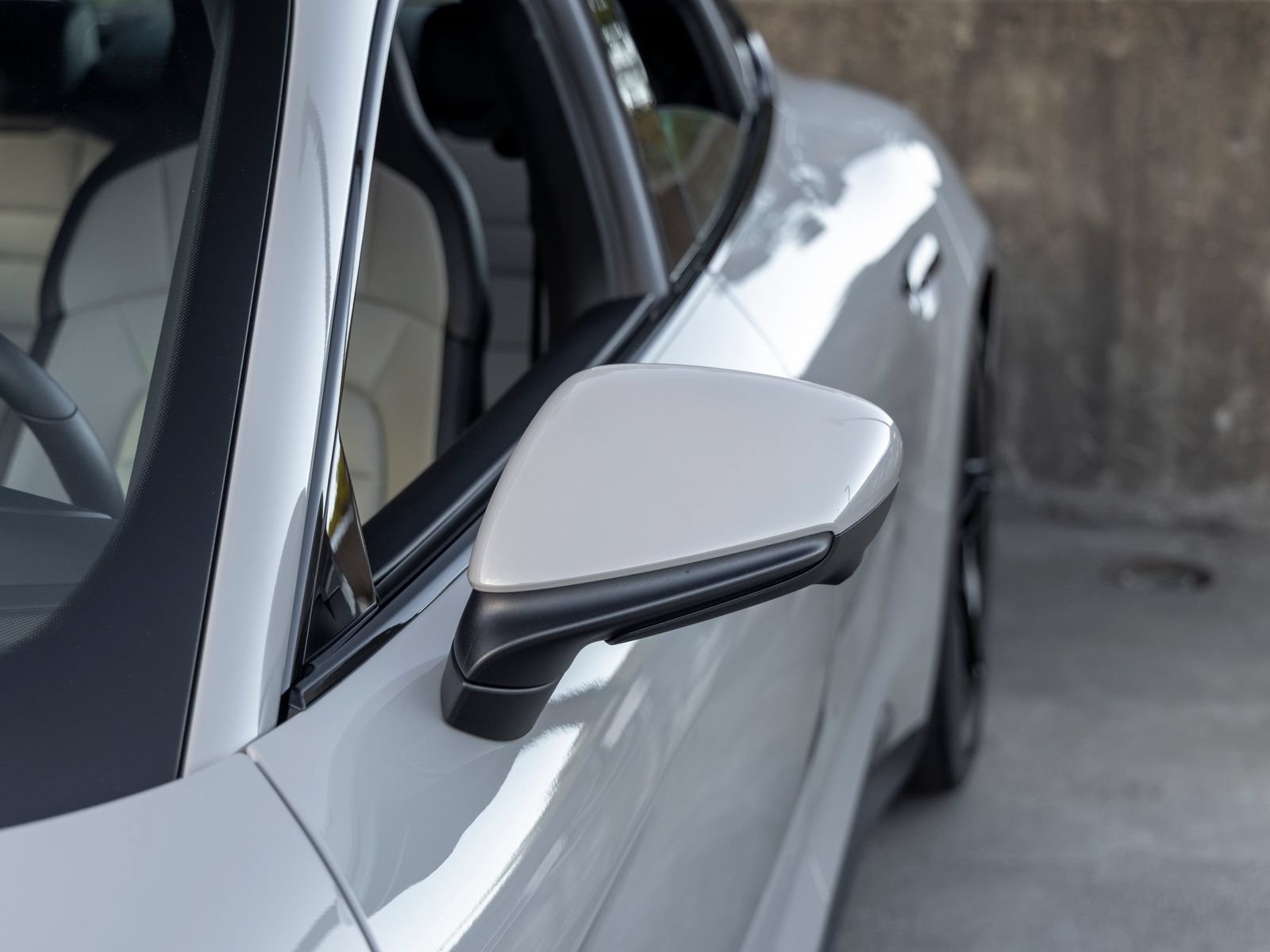 Certified 2025 Porsche Taycan AWD/4WD image 17