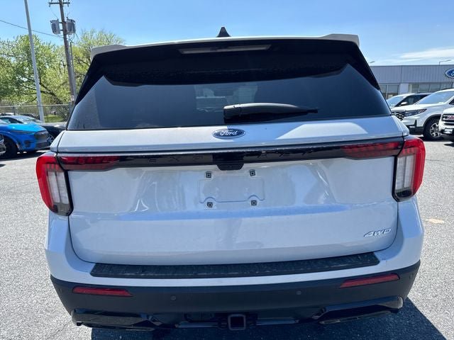 New 2026 Ford Explorer ST-Line image 4