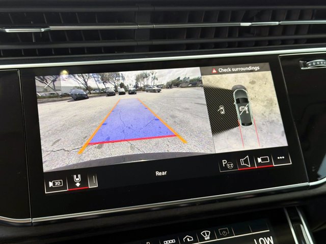 Used 2023 Audi Q8 Prestige image 23