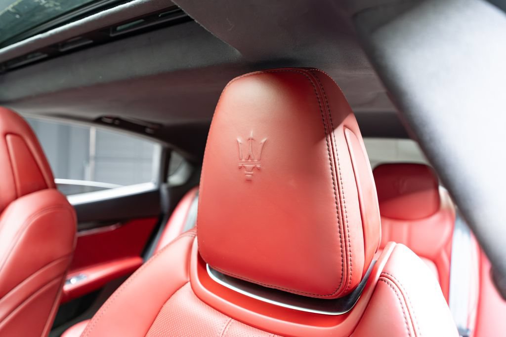 Used 2021 Maserati Quattroporte S GranSport Q4 AWD/4WD image 31