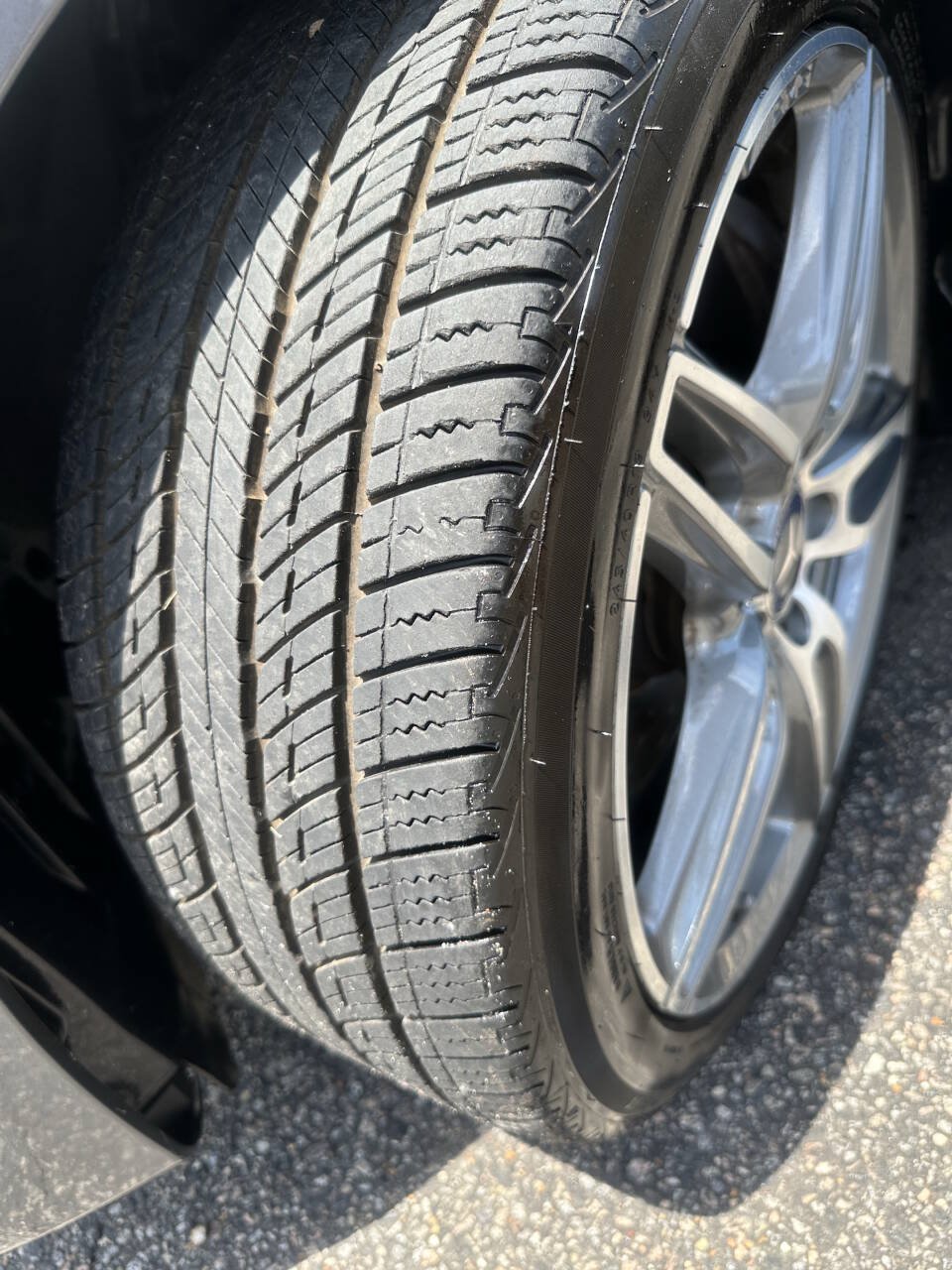 Used 2017 Mercedes-Benz E 300 4MATIC image 21