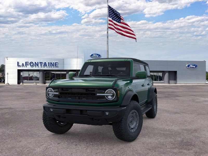 New 2025 Ford Bronco Outer Banks w/ Sasquatch Package AWD/4WD image 2