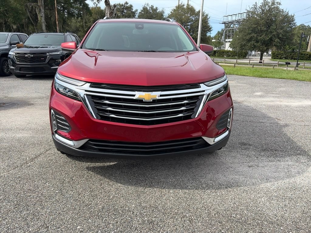 Used 2024 Chevrolet Equinox Premier w/ LPO, Floor Liner Package FWD image 2
