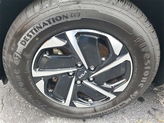 Used 2023 Kia Sportage LX image 7