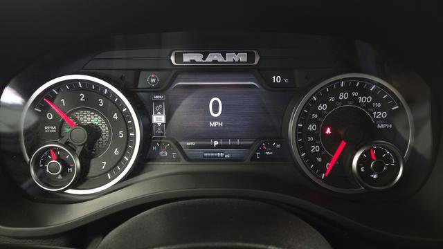 New 2026 RAM 1500 4x4 Crew Cab image 17