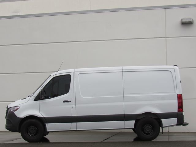 Used 2024 Mercedes-Benz Sprinter 2500 image 4