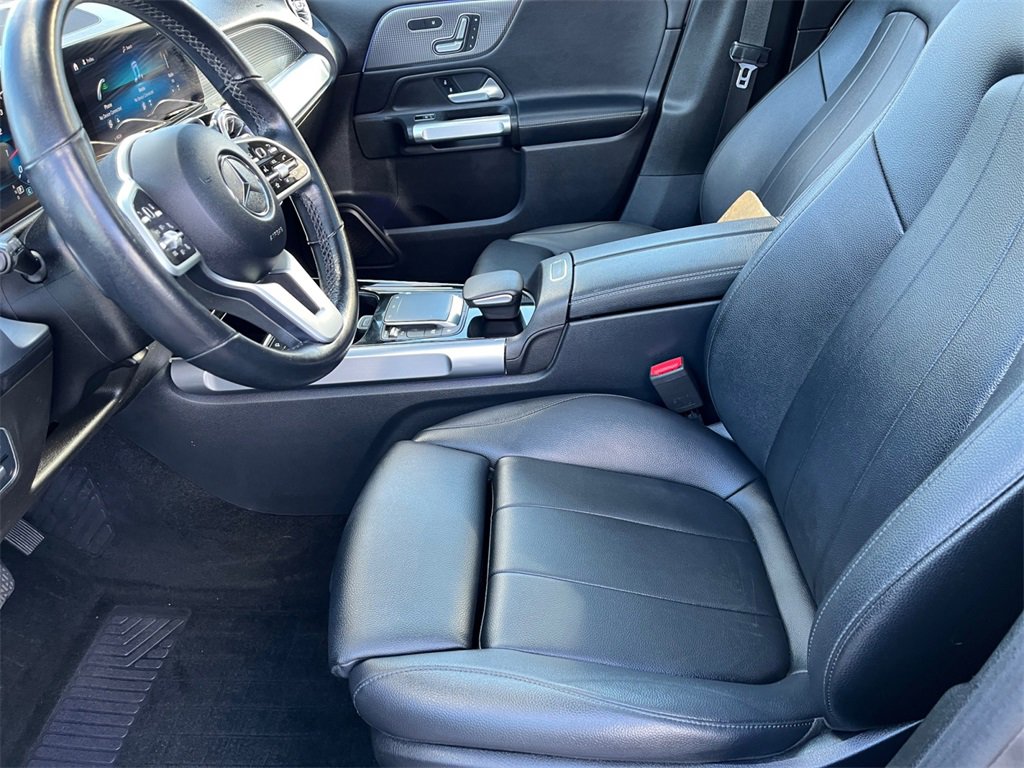 Certified 2021 Mercedes-Benz GLB 250 4MATIC image 9