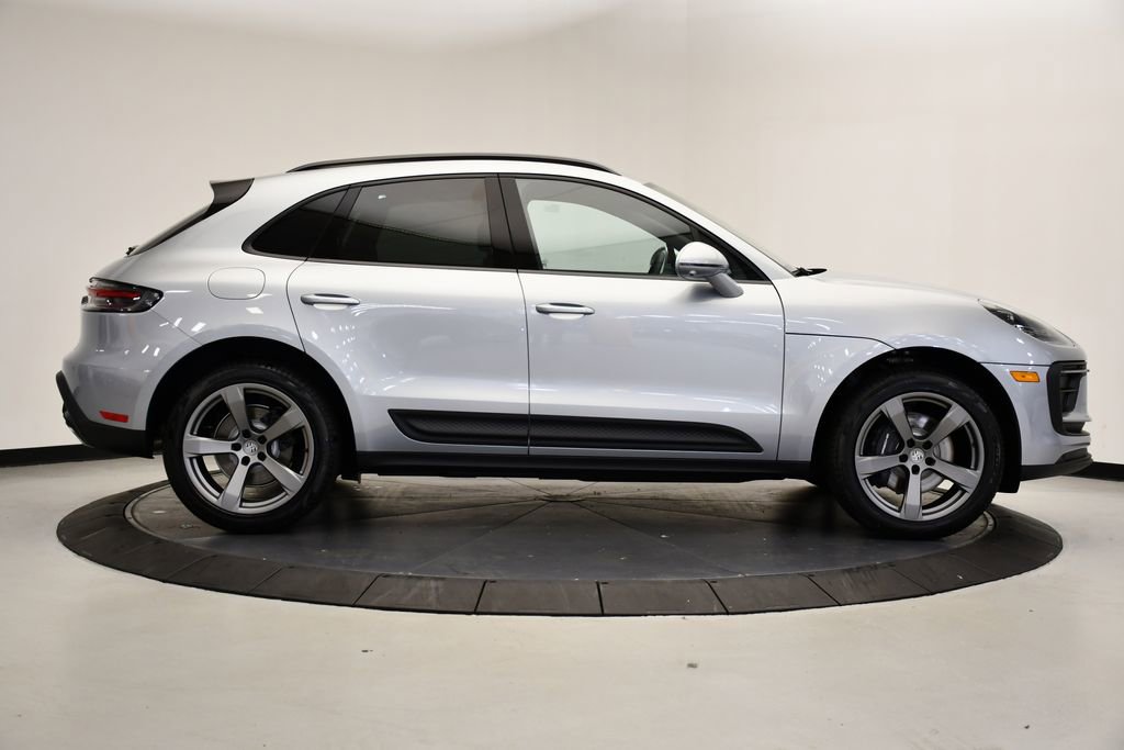 Certified 2026 Porsche Macan image 7