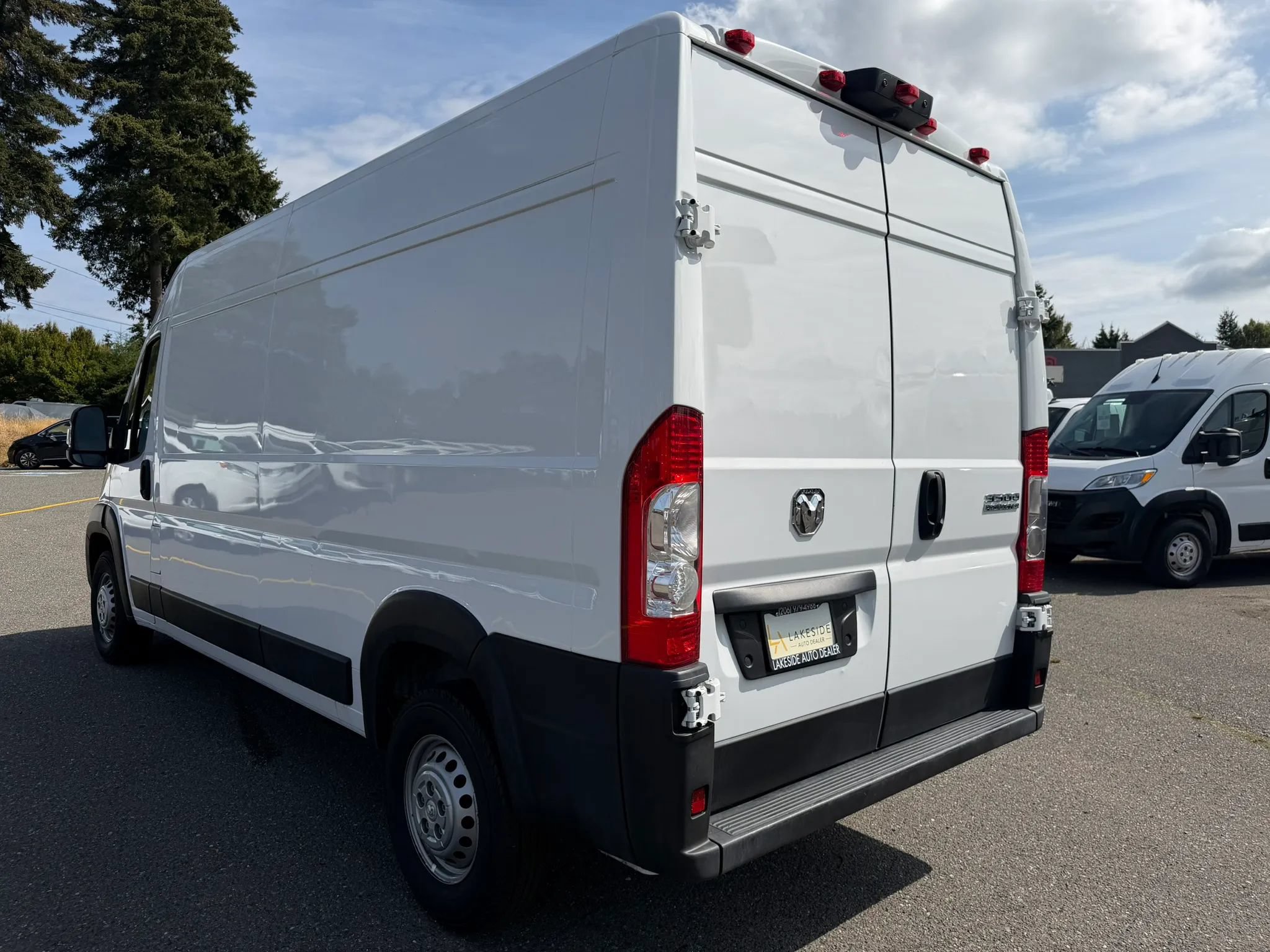 Used 2025 RAM ProMaster 3500 w/ Convenience Group FWD image 8