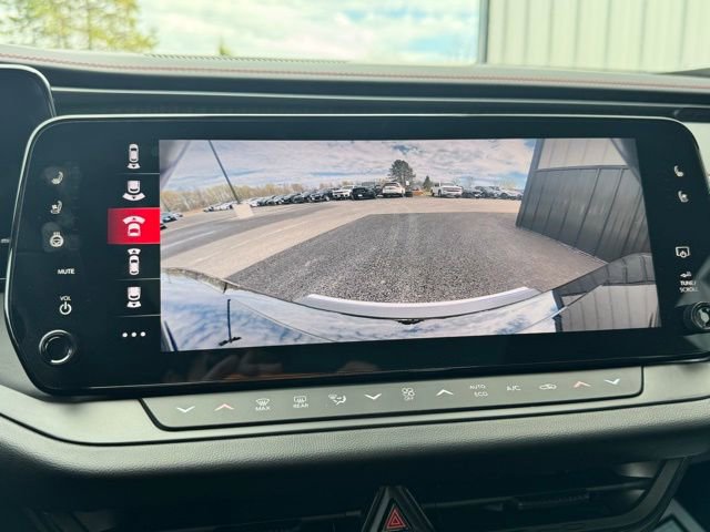 Used 2024 Dodge Charger R/T w/ Plus Group image 31