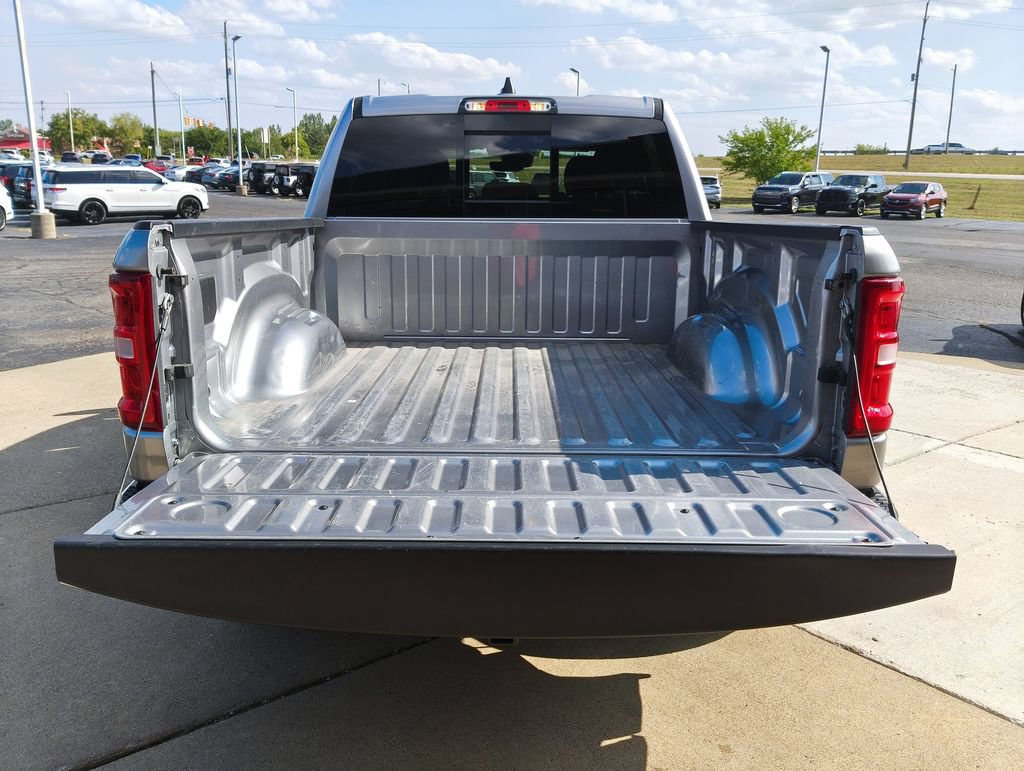 Used 2025 RAM 1500 Big Horn AWD/4WD image 10